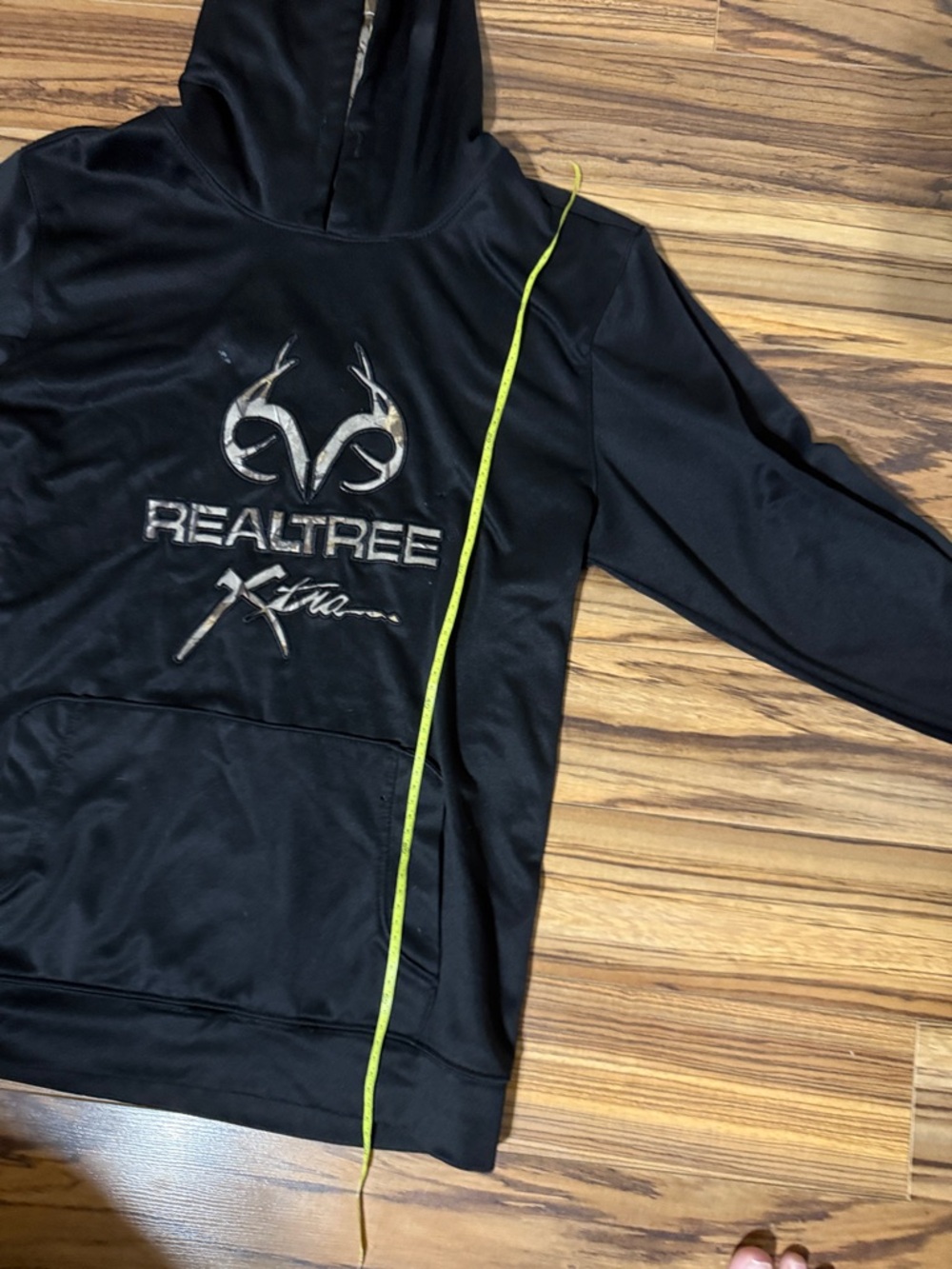 Realtree Black Hooded Sweatshirt with Subtle Logo - Picture 8 of 16